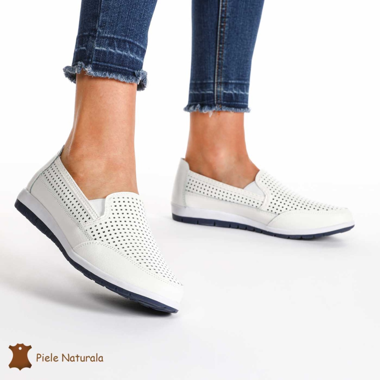 Mocasini ALbi Perforati din Piele naturala CRL0224