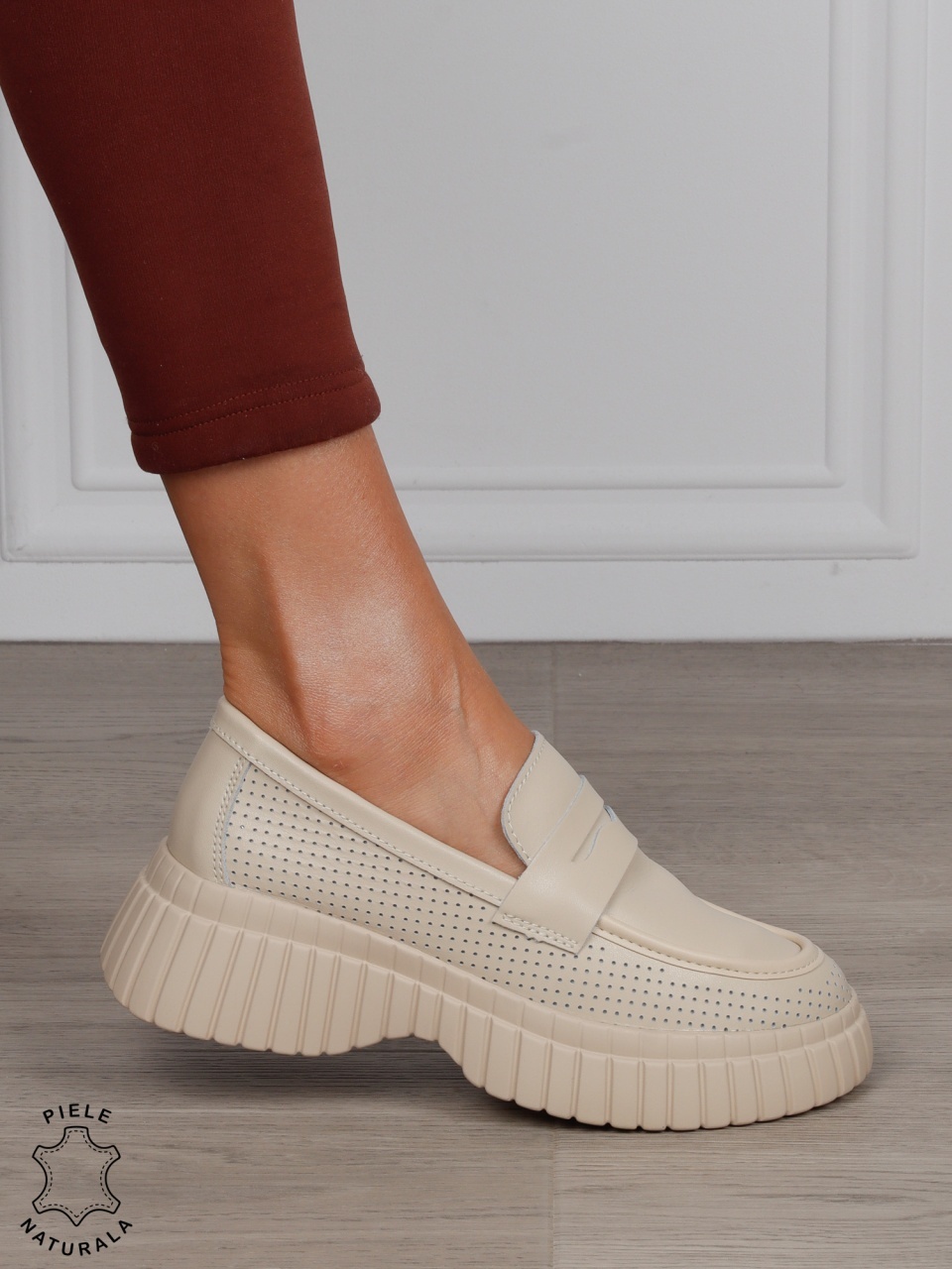 Mocasini dama din Piele Naturala cu mici perforati cu talpa inalta CRL1567 BEJ