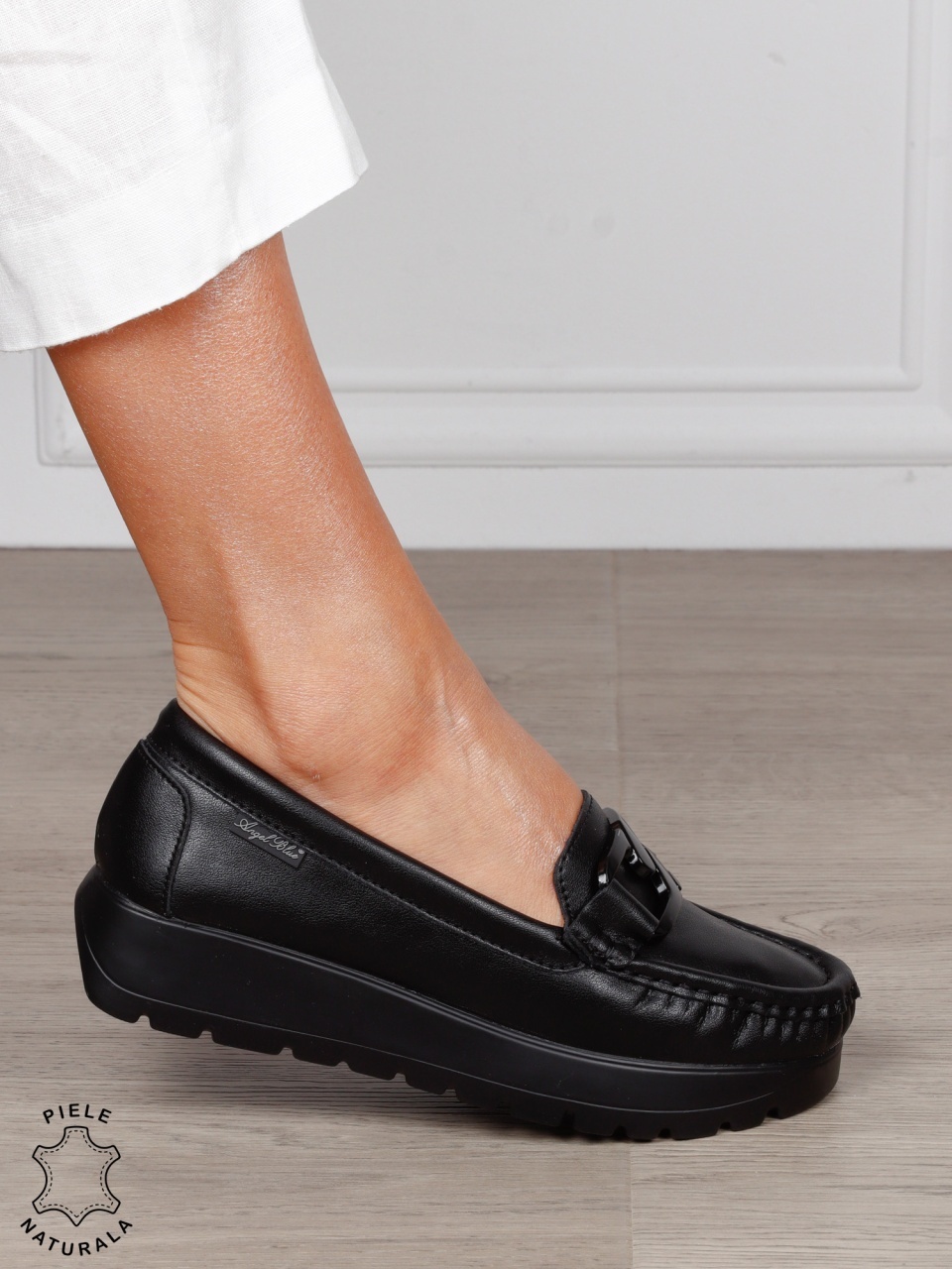 MOCASINI dama din piele naturala cu talpa inalta si catarama CRL1581 Negru