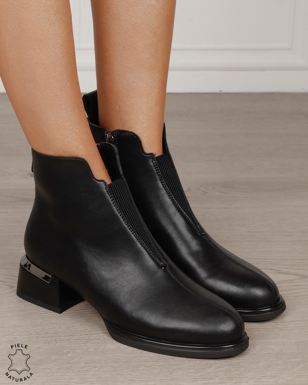Botine dama din piele naturala cu elastic frontal CRL1882 NEGRU
