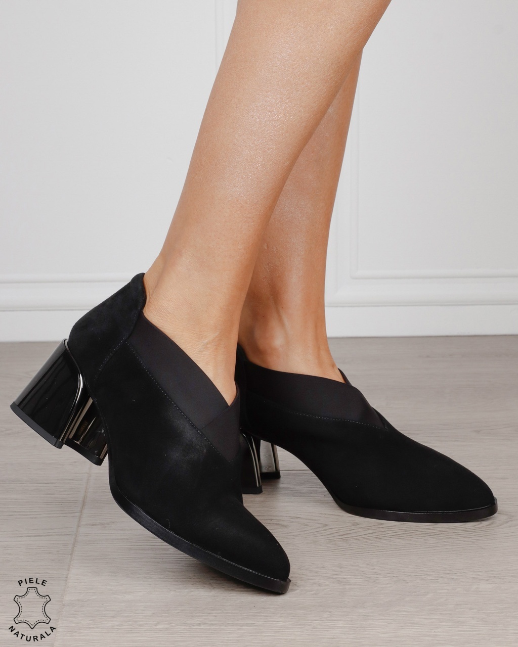 Botine dama din piele naturala intoarsa cu banda elastica si toc gros CRL1886 NEGRU